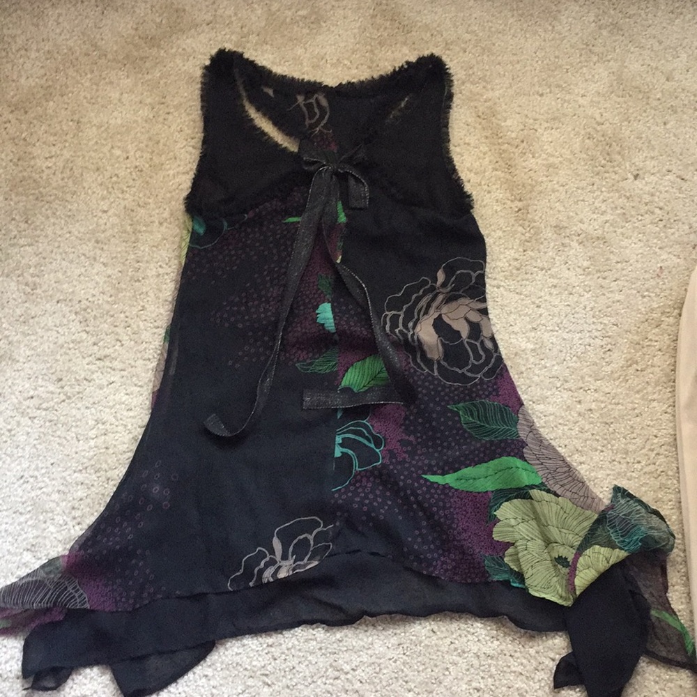 Top - Picture 4 of 4